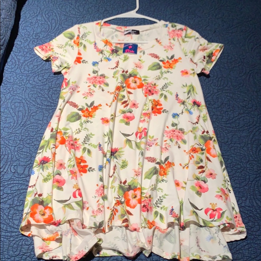 Floral print blouse